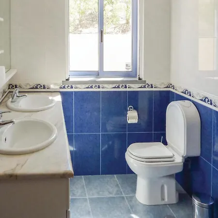 Дом отдыха Three-bedroom Holiday In *