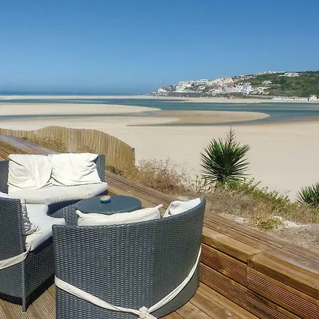 Three-bedroom Holiday In